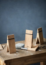 Load image into Gallery viewer, Moebe Pinch | Oak