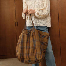 Load image into Gallery viewer, ELISA TOTE BAG | TARTAN