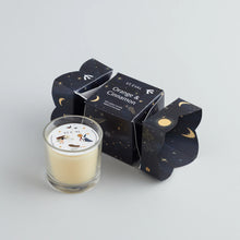 Load image into Gallery viewer, St Eval Orange &amp; Cinnamon Mini Candle Christmas Cracker