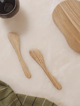 Load image into Gallery viewer, Ferm Living | Cairn Butter Knives | Oak | Set of 2