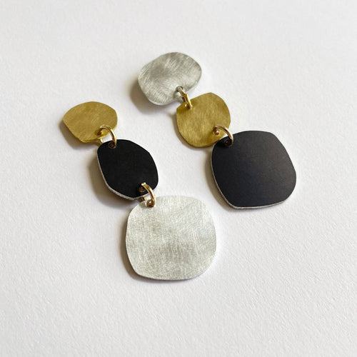 Pebble Earrings by Tom Pigeon