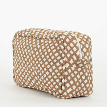 Load image into Gallery viewer, Net Toiletry Bag | Off White + Tobacco - BTS CONCEPT STORE