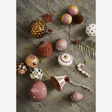 Load image into Gallery viewer, Madam Stoltz | Handmade Paper Pulp Christmas Baubles | polka dots | individual - 3 colours