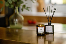 Load image into Gallery viewer, Amber Scented Candle - BTS CONCEPT STORE