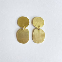 Load image into Gallery viewer, Brass Cobble Earrings