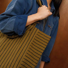 Load image into Gallery viewer, ELISABETH TOTE BAG TENNIS | BLACK + OLIVE