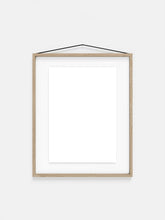 Load image into Gallery viewer, Moebe Frame | Oak 40x50cm