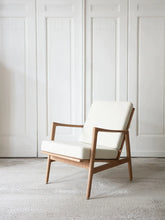 Load image into Gallery viewer, 366 Concept Stefan Lounge Chair | Braid cream 02 wood
