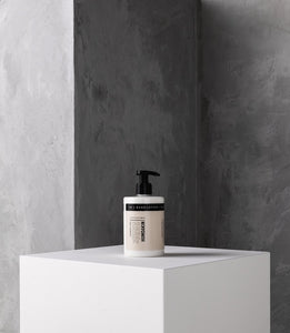 HUMDAKIN Hand Lotion 02 - Elderberry + Birch - BTS CONCEPT STORE