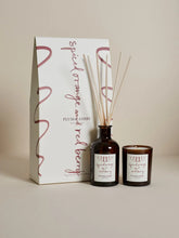 Load image into Gallery viewer, Plum &amp; Ashby | Spiced Orange +Red Berry Reed Diffuser Set &amp; Votive Gift Set